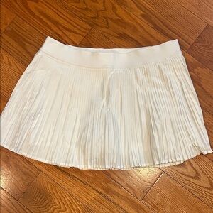 NWOT Lululemon White Pleated Skirt